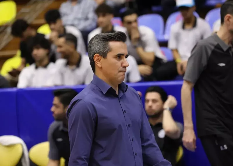 تپانچهای به سوی صدرنشین فوتسال و ستارهها!