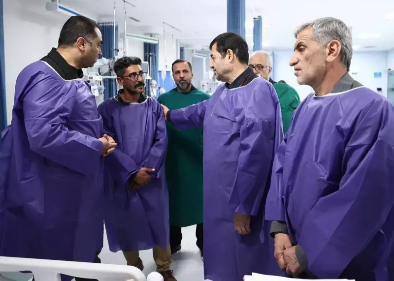 وزیر ورزش به عیادت دختر موتورسوار رفت