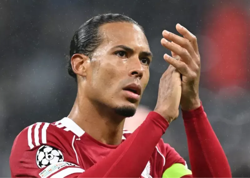 دلبری کاپیتان لیورپول از هواداران عصبانی