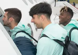 برف‌ندیده‌ها در فرودگاه! (عکس)