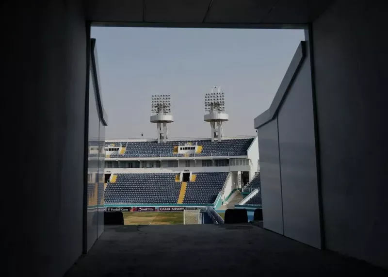 چمن نسفقارشی از تختی بدتر است!(عکس)