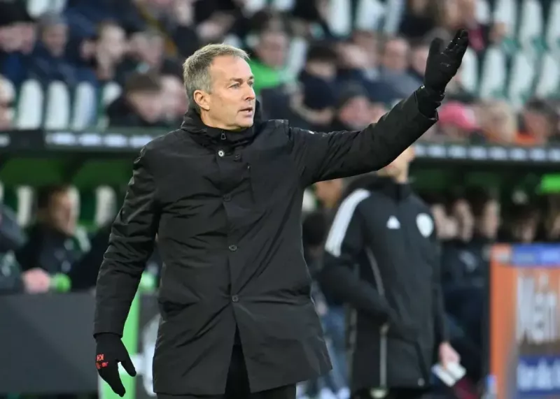 چمدانهای مشکوک و توقف پرواز حریف پپ!