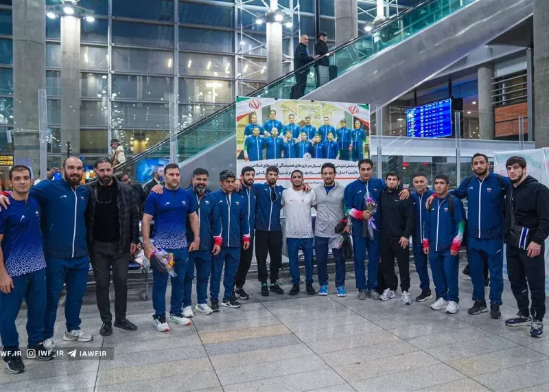 دو ستاره کشتی روسیه رسما به استقلال پیوستند