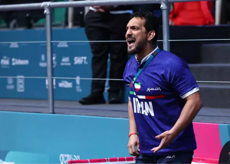 دفاع سرمربی تیم ملی از عملکرد کامران قاسمپور