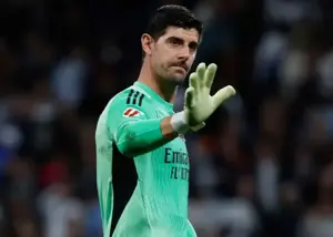 نام کورتوا از فهرست اسطوره‌های اتلتیکو خط خورد