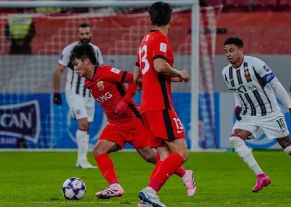 دو گل نابودکننده لینگارد به قهرمان چین