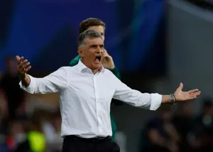 مندیلیبار: المپیاکوس در حد قهرمانی در یونان است