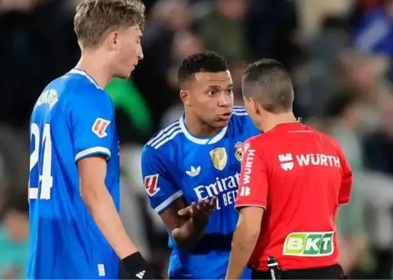 بررسی فحش‌های امباپه: شاید محرومش کنند!