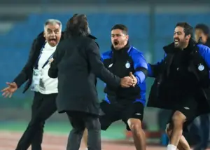 خوشحالی وریا در آغوش ساپینتو (عکس)