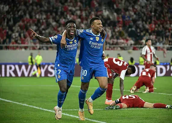 چهار-سه: رئال به پوکر یک ابر ستاره می‌نازد