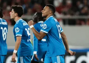 مهمانی امباپه در یونان: هت‌تریک در هفت دقیقه!