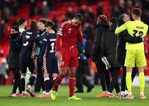 فاجعه کم است: لیورپول با بمب اتم منفجر شد!