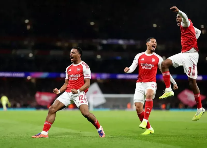 درگیری بزرگ بین هواداران بایرن و پلیس لندن