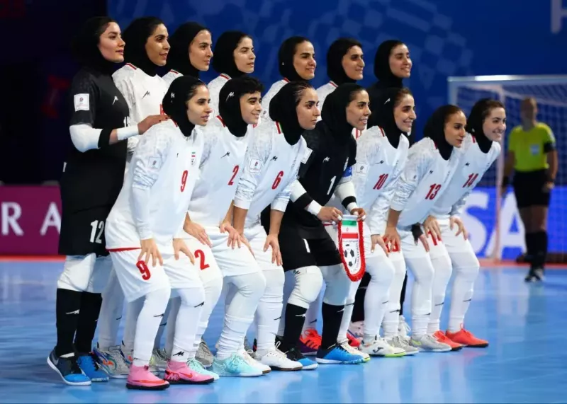 امضای بازیکنان فولاد هرمزگان به برد تاریخی جامجهانی