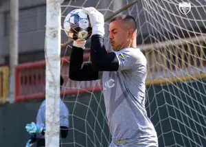 جشن تولد حامد لک قبل از جدال با استقلال