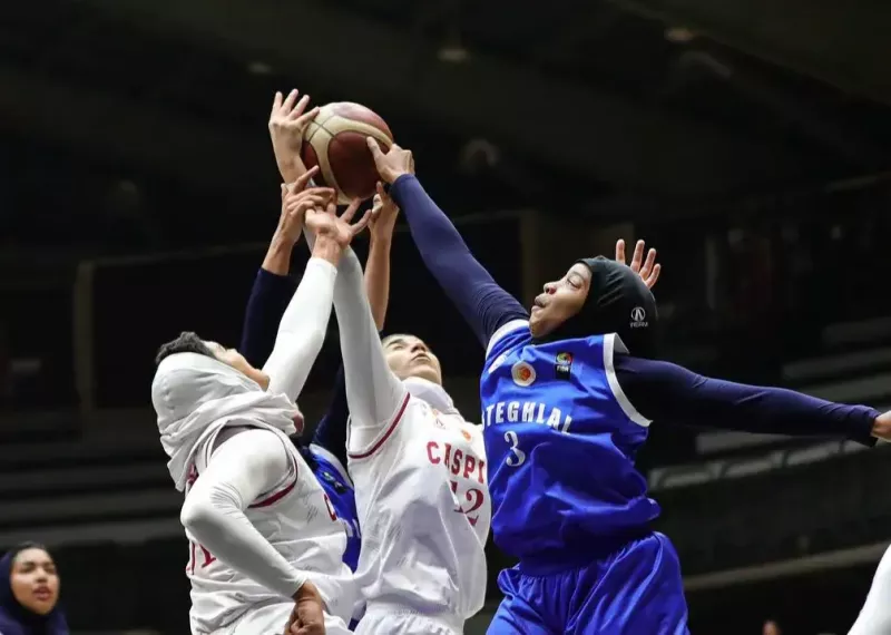 برد استقلال با درخشش پورحیدری و ویتست!