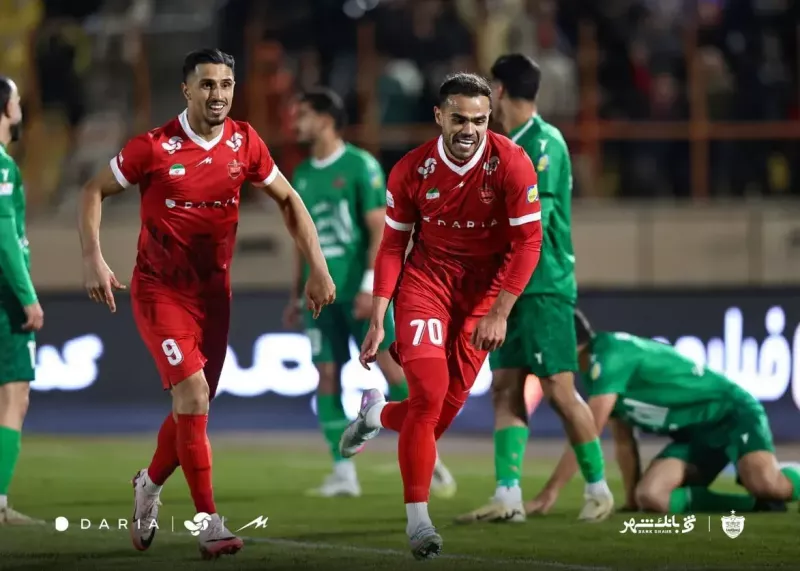 اورونوف ذوق‌زده از تشویق هواداران پرسپولیس