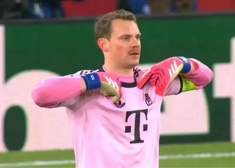 سبیل شوم مانوئل نویر: سبیلت را بتراش!