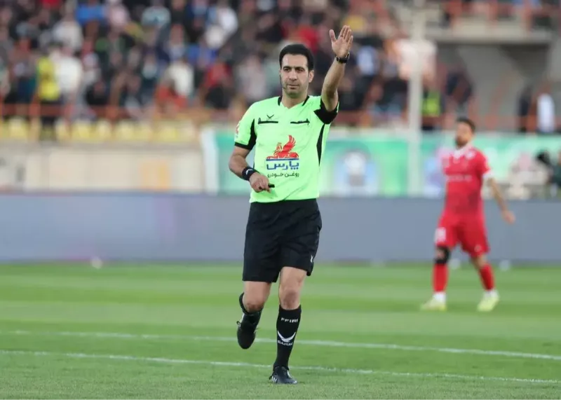 آتش سوزی پرسپولیس-شمس آذر در اینستاگرام!