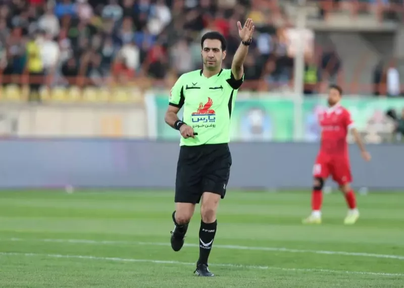 علی خسروی: محمدی، مرد اول بازی شمس - پرسپولیس