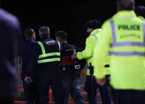 آتش سوزی پرسپولیس-شمس آذر در اینستاگرام!