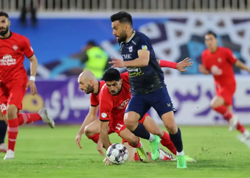 تقابل هادی و اسکوچیچ به یاد گل فصل