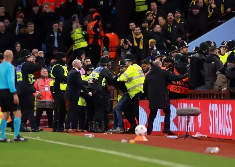 بازی جنجالی هفته: مشت زدن به پلیس، خونریزی بازیکن!