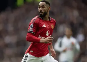 ممنون از هواداران منچستر: هنوز دیوانه نشده‌ام!