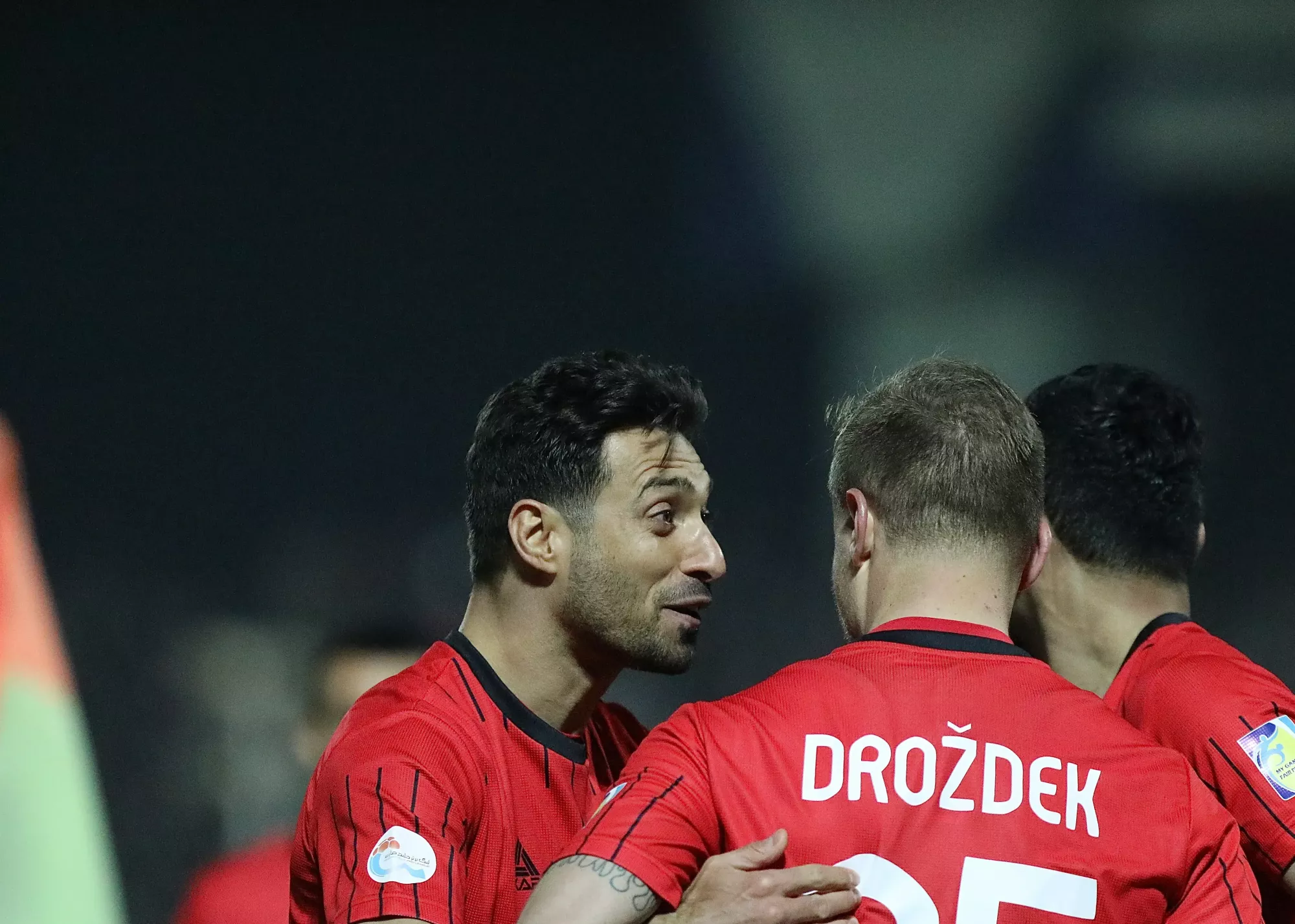 این یک قضاوت بین المللی بود/ واکنش متفاوت کاپیتان تراکتور به داوری!