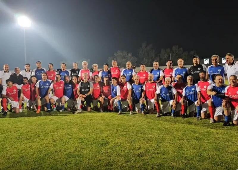 دربی پیشکسوتان شش گل داشت