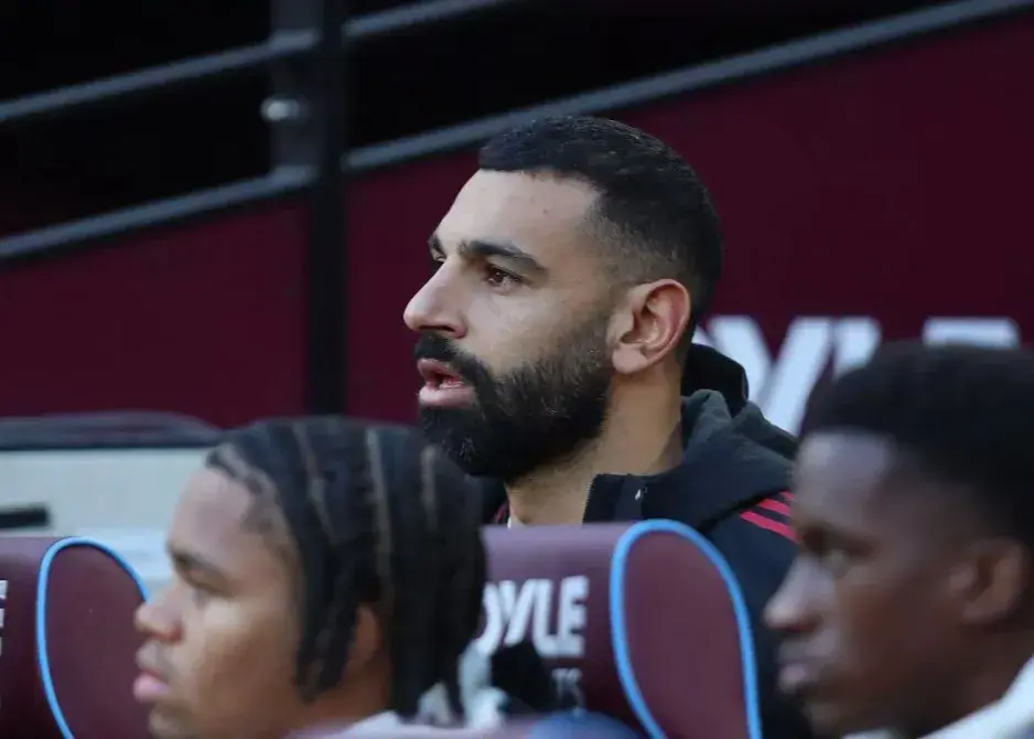 صلاح بزرگ است و نبودش در زمین تاکتکی بود/ اشلوت درباره نیمکت‌نشینی صلاح: اینطور لازم بود!