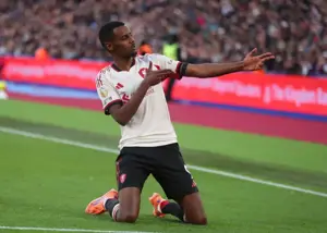 اولین گل ایساک در لیگ برتر: گل 150 میلیونی!