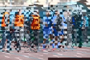 هافبک استقلال همچنان در اتاق فیزیوتراپی