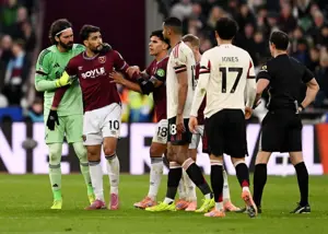 بازیکن بیفکر: این برزیلی اعصاب ندارد!