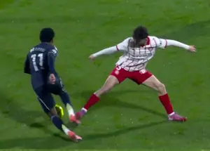 بدترین داور جهان برد را از رئال گرفت!