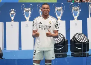 توافق تاریخی فوتبال: نقل‌وانتقالات انتقالات دگرگون می‌شود