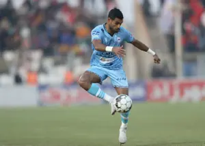 مدافع چادرملو وارد باشگاه صدتایی‌ها شد