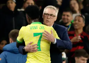 آنچلوتی علیه وینیسیوس: شاید دعوتش نکنم!