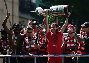 جشن تاریخی برزیل: ریو در آتش سوخت! (عکس)