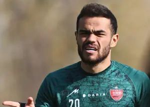 چشم‌ها در پرسپولیس به اورونوف است (عکس)