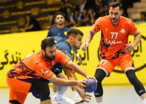 سایپا سبقت گرفت، استقلال به صدر نزدیک شد