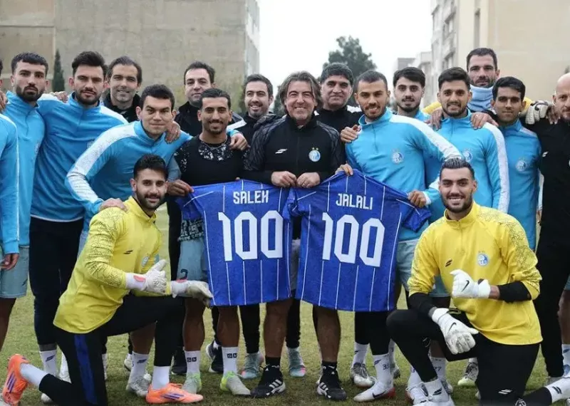 پیراهن شماره 100 استقلال بر تن صالح و جلالی! (عکس)