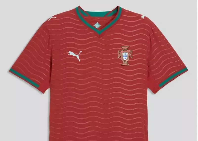 رونمایی رسمی از کیت پرتغال در جام جهانی (عکس)