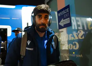 قلی‌زاده آمد، لخ پوزنان صعود کرد