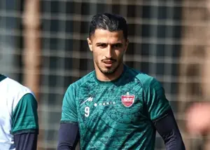 بمب زمستانی پرسپولیس، تمدید آقای گل