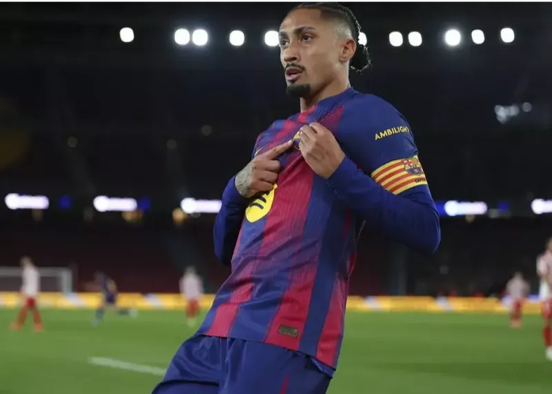 نه بزرگ ستاره برزیلی به پول: فقط بارسلونا!