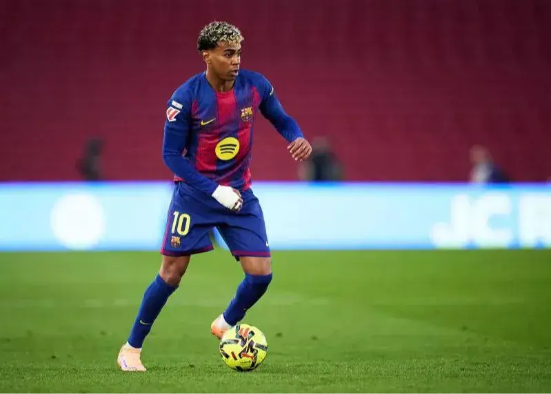 فداکاری مهم لامین یامال برای بارسلونا