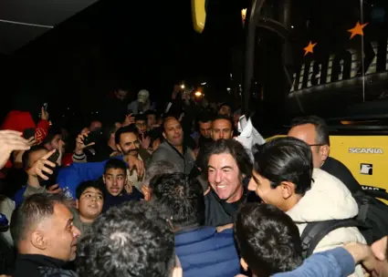 ازدحام، شلوغی، بی‌نظمی: استارت زشت دربی!