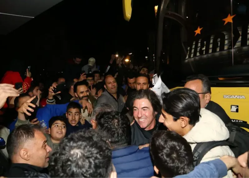 ازدحام، شلوغی، بی‌نظمی: استارت زشت دربی!