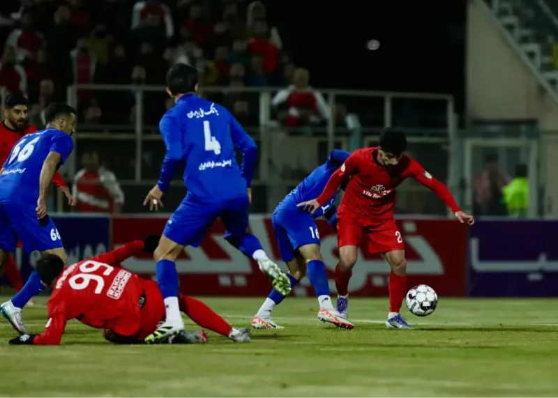 کارشناسی برخورد بحثبرانگیز تراکتور - استقلال